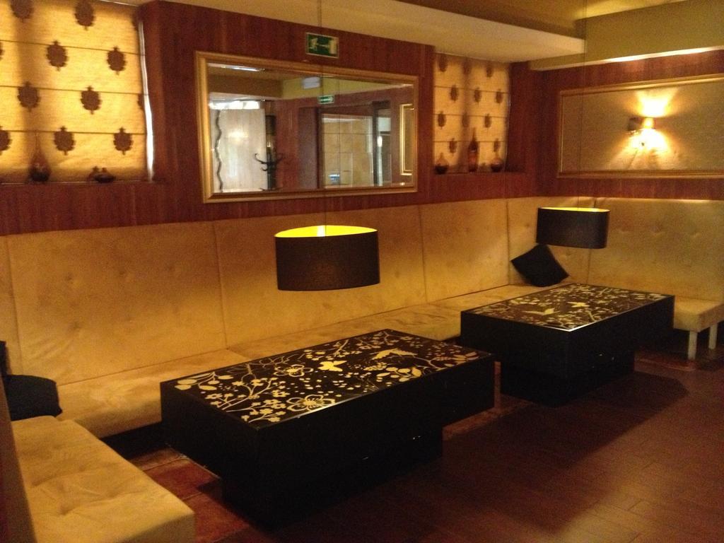 Hotel Tenishouse Marki  Εξωτερικό φωτογραφία