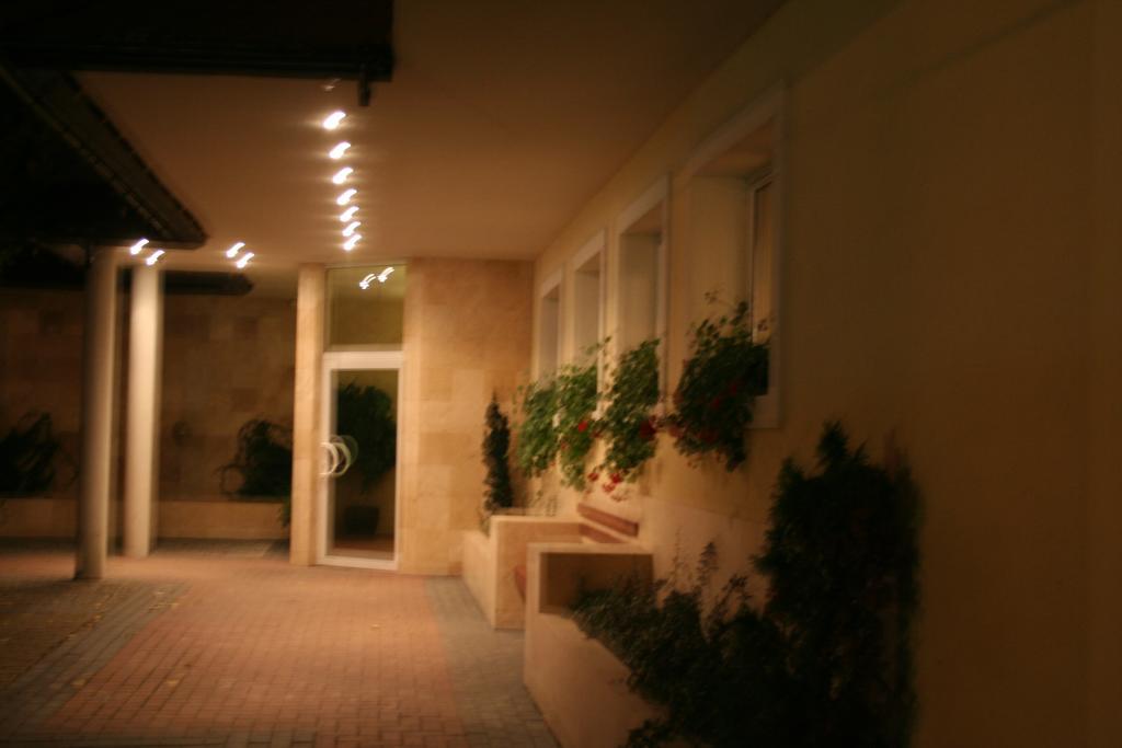 Hotel Tenishouse Marki  Εξωτερικό φωτογραφία