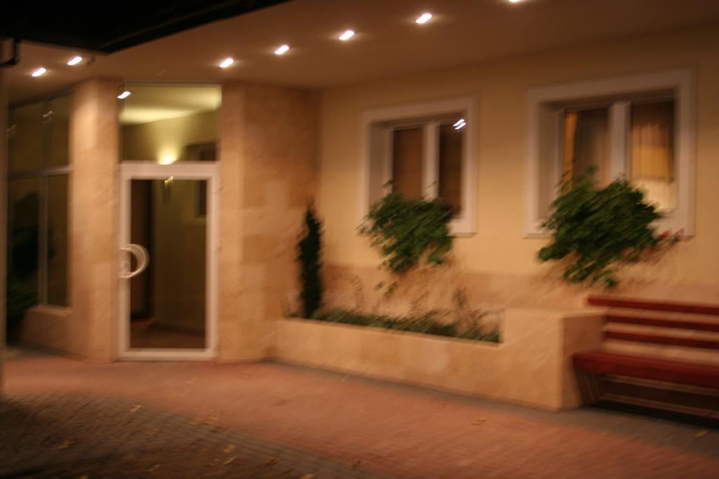 Hotel Tenishouse Marki  Εξωτερικό φωτογραφία