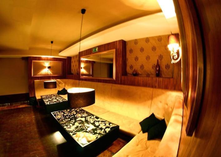 Hotel Tenishouse Marki  Εξωτερικό φωτογραφία