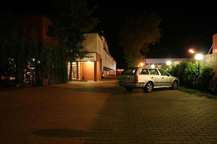 Hotel Tenishouse Marki  Εξωτερικό φωτογραφία