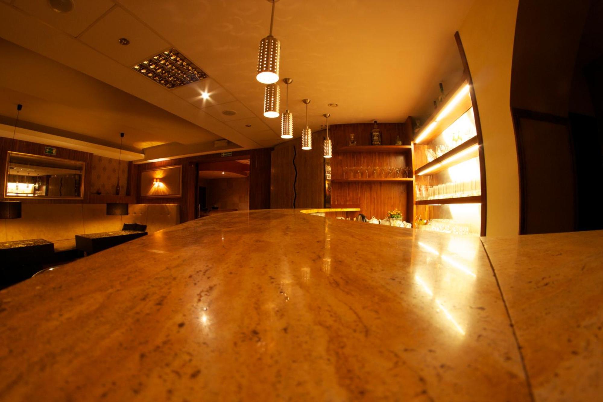 Hotel Tenishouse Marki  Εξωτερικό φωτογραφία